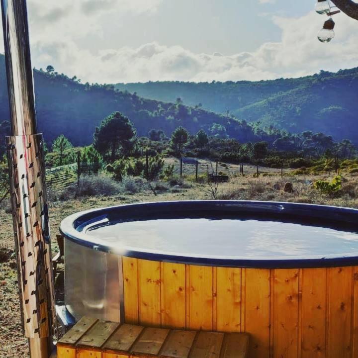 Esencia Lodge - Luxurious Off-Grid Cabin Retreat Almuñécar المظهر الخارجي الصورة